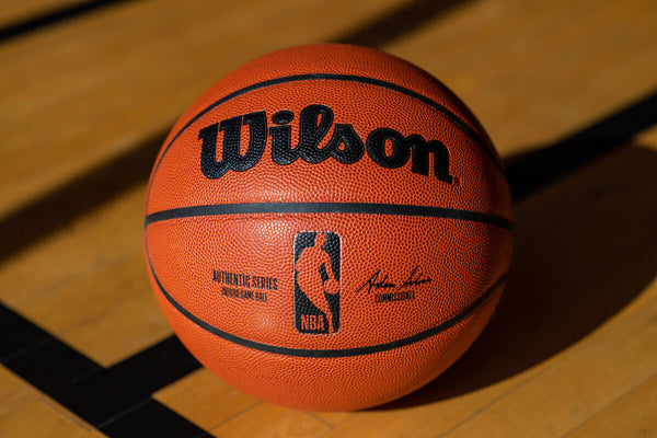 ¿Cómo ablandar el balón oficial de la NBA de Wilson?