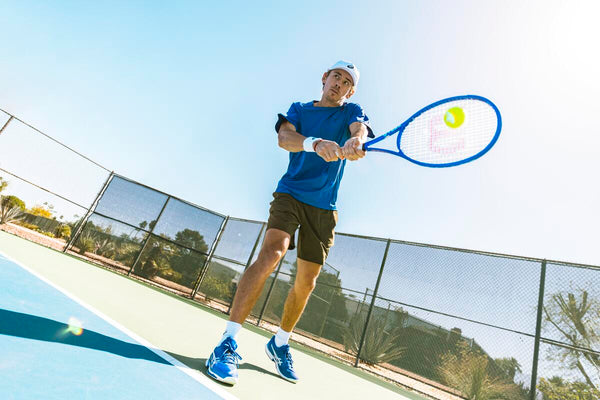 Revelando la Wilson Ultra V5: Golpea con poder, juega con libertad