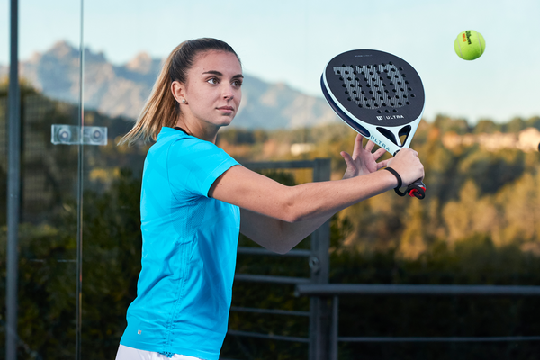LA DIFERENCIA ENTRE EL PÁDEL Y OTROS DEPORTES DE RAQUETA